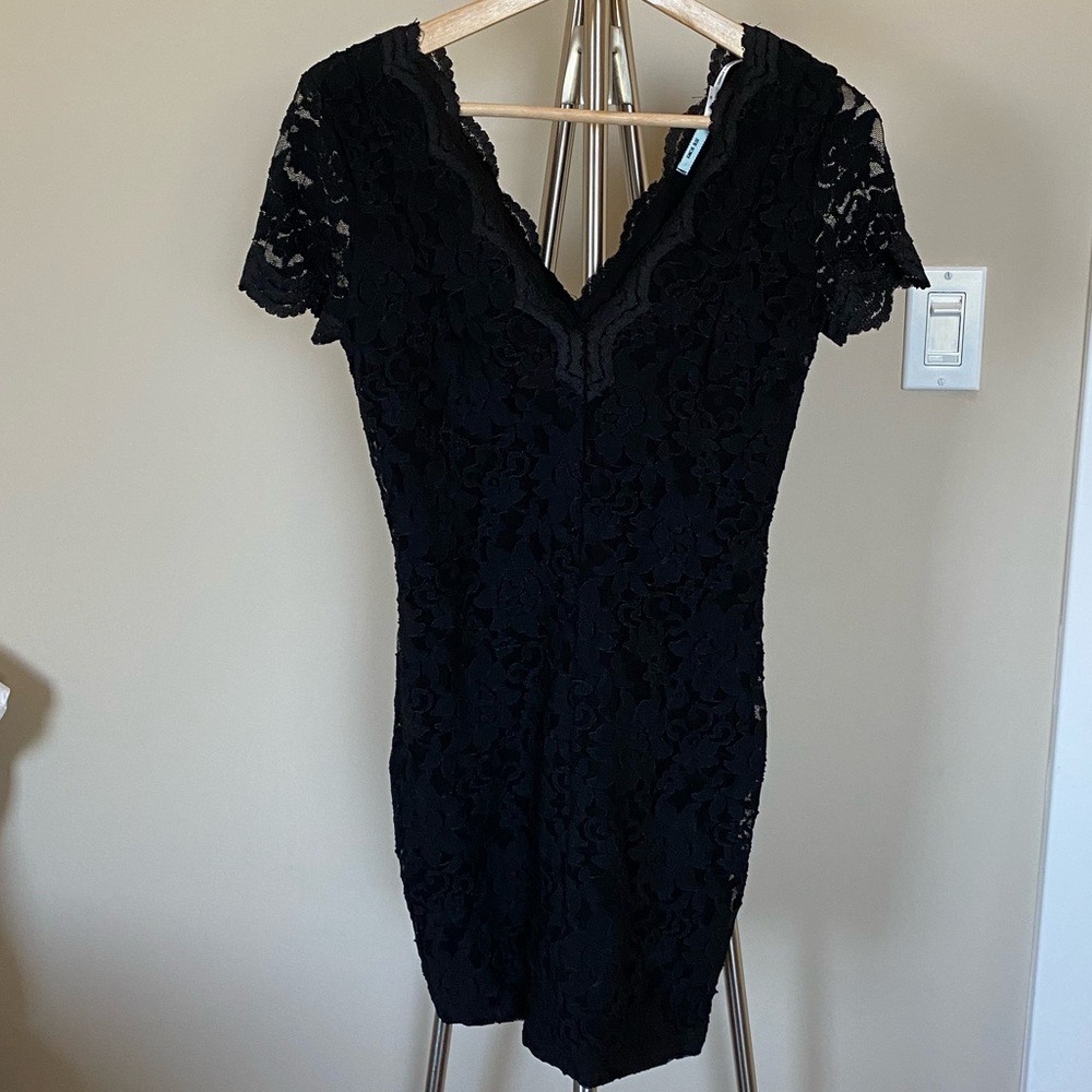 KIMCHI BLUE BLACK LACE DRESS